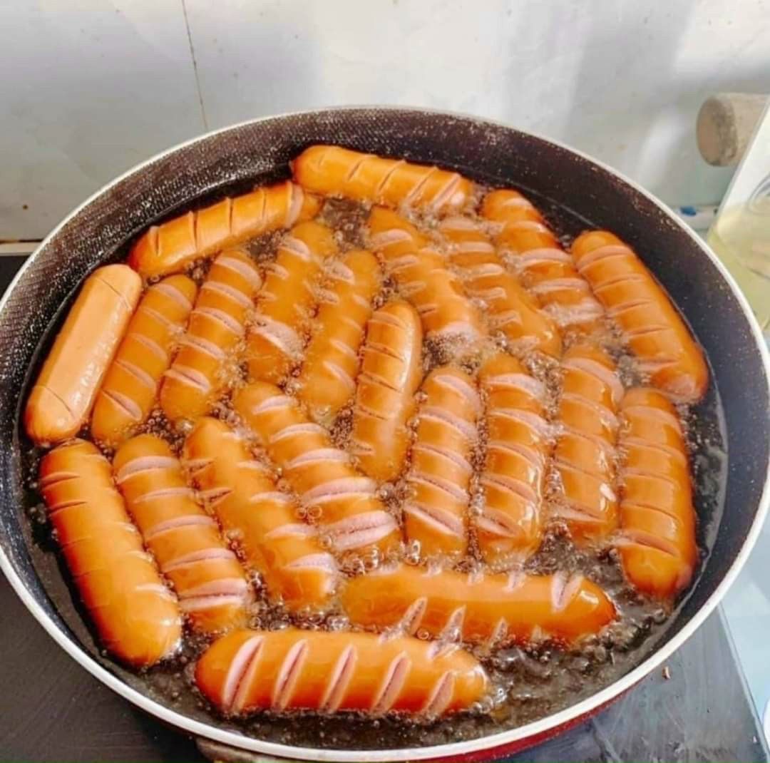 XÚC XÍCH CHAY ĐẶC BIỆT - TÚI 500GR