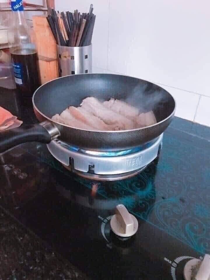 KIỀNG CHẮN BẾP GA - SET 2 Cái