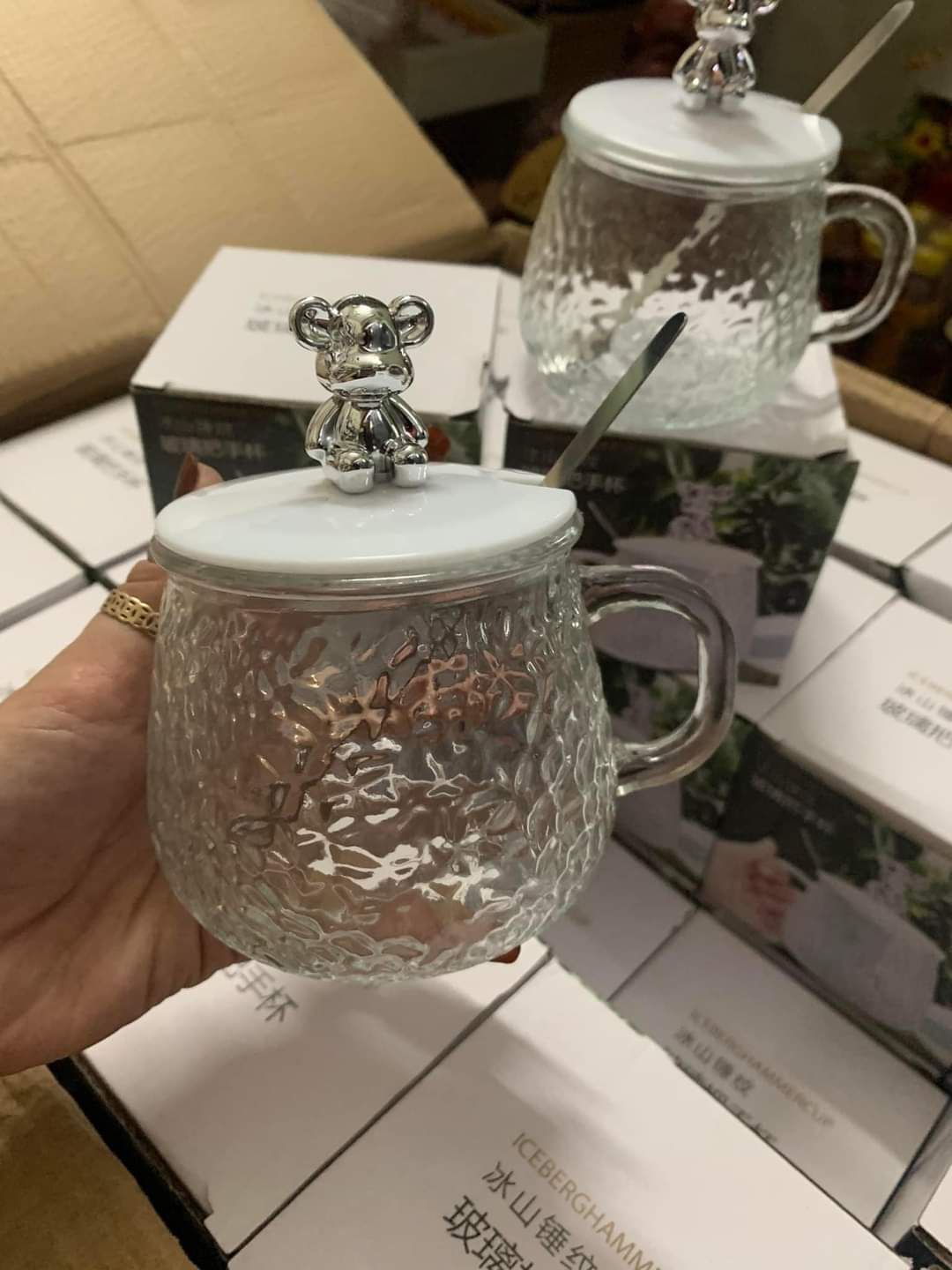 CỐC THUỶ TINH NẮP GẤU KÈM