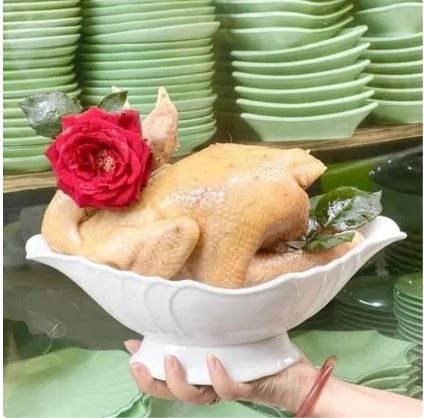 BÁT THUYỀN ĐỰNG GÀ NHỰA GIẢ SỨ