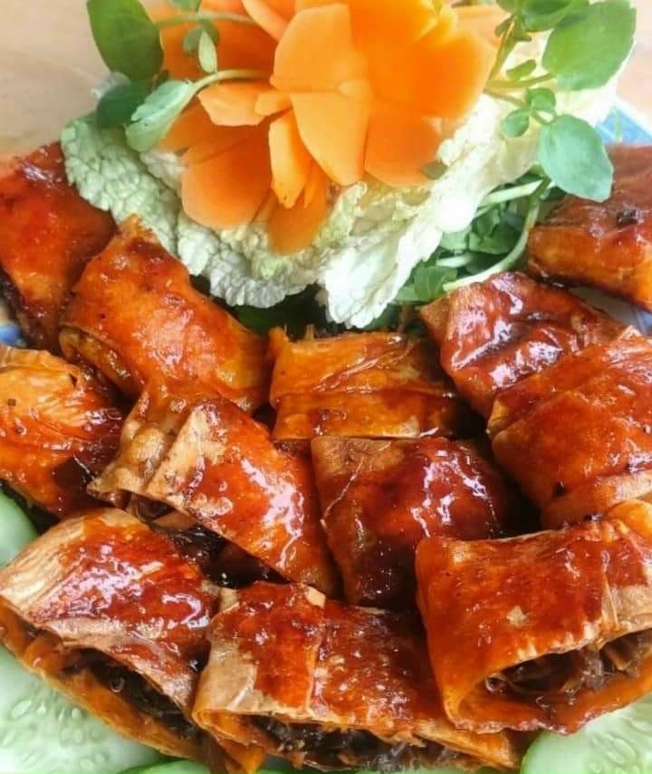 PHÙ CHÚC CUỘN NẤM CHAY (VỊT QUAY BẮC KINH)