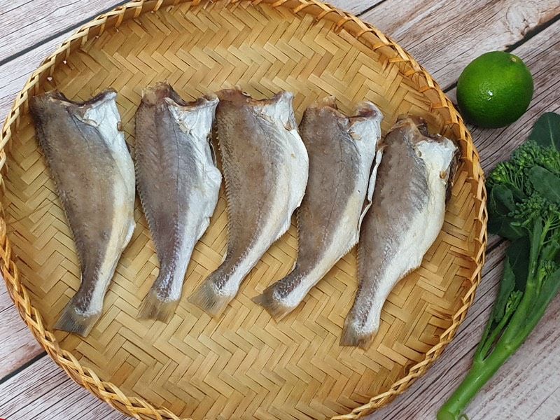 CÁ KHÔ ĐÙ 1 NẮNG - ( 1 KÝ 2 KHAY 500gr )