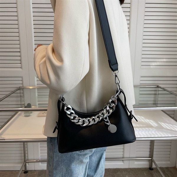 TÚI XÁCH NỮ PHỐI DÂY XÍCH TRẮNG SANG TRỌNG