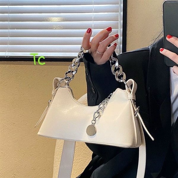 TÚI XÁCH NỮ PHỐI DÂY XÍCH TRẮNG SANG TRỌNG