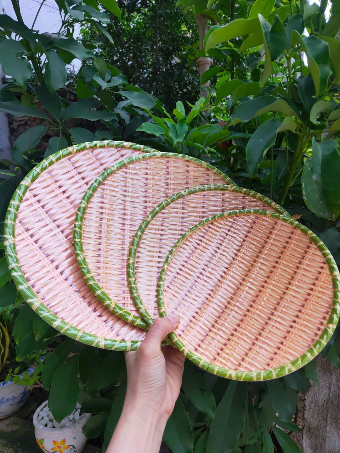 SÉT 2 MẸT NHỰA GIẢ MÂY ĐAN CAO CẤP .