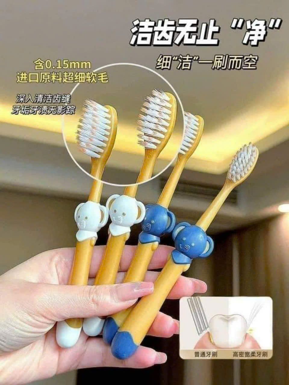 BÀN CHẢI EM BÉ HÌNH THÚ _ 1 SET ( 6 CÁI )