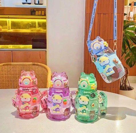 BÌNH NƯỚC GẤU DÂU 600ML