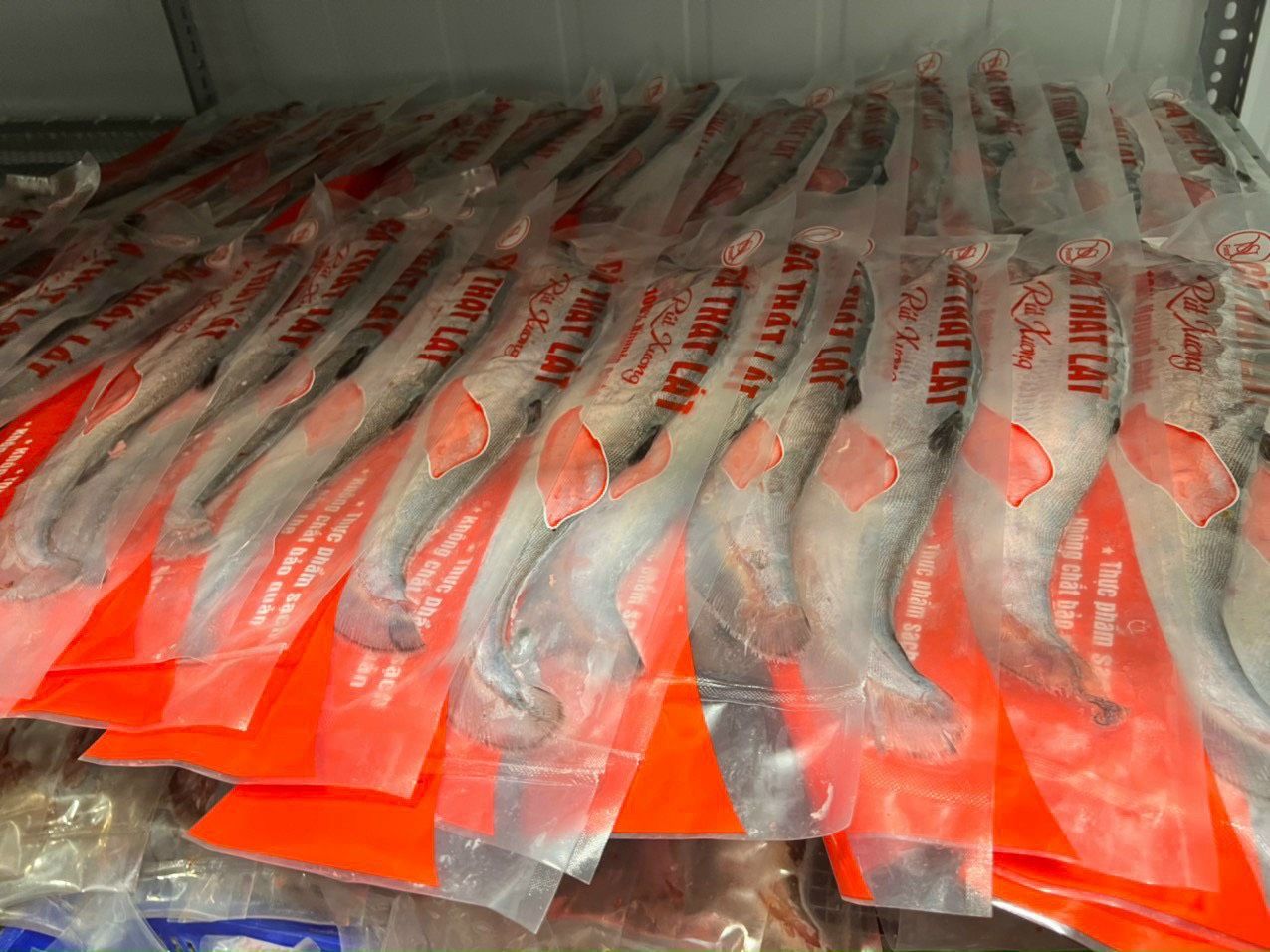 CÁ THÁC LÁC RÚT XƯƠNG -1KG